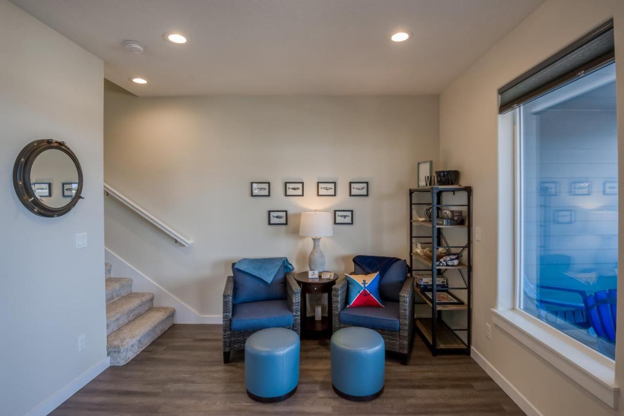 Oceanview Townhome - Pet Friendly - Sleeps 6 - King Depoe Bay Exterior foto